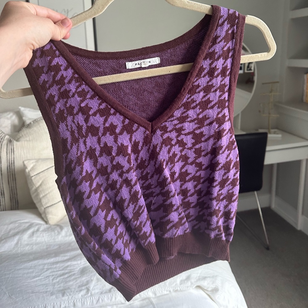 Retro Print Sweater Vest